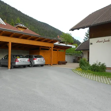 Daire Haus Jank
